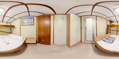 TWIN SINGLE DOUBLE BEDROOM LOWER DECK