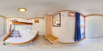 TWIN SINGLE DOUBLE BEDROOM UPPER DECK